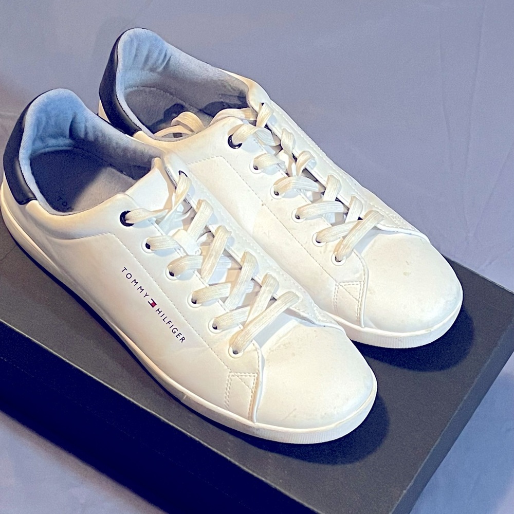 Tommy Hilfiger size 12 white sneakers